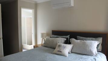 4 chambres, fer et planche Ă repasser, Wi-Fi, draps fournis