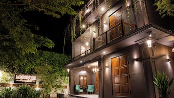 Fachada da propriedade