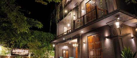 Fachada da propriedade