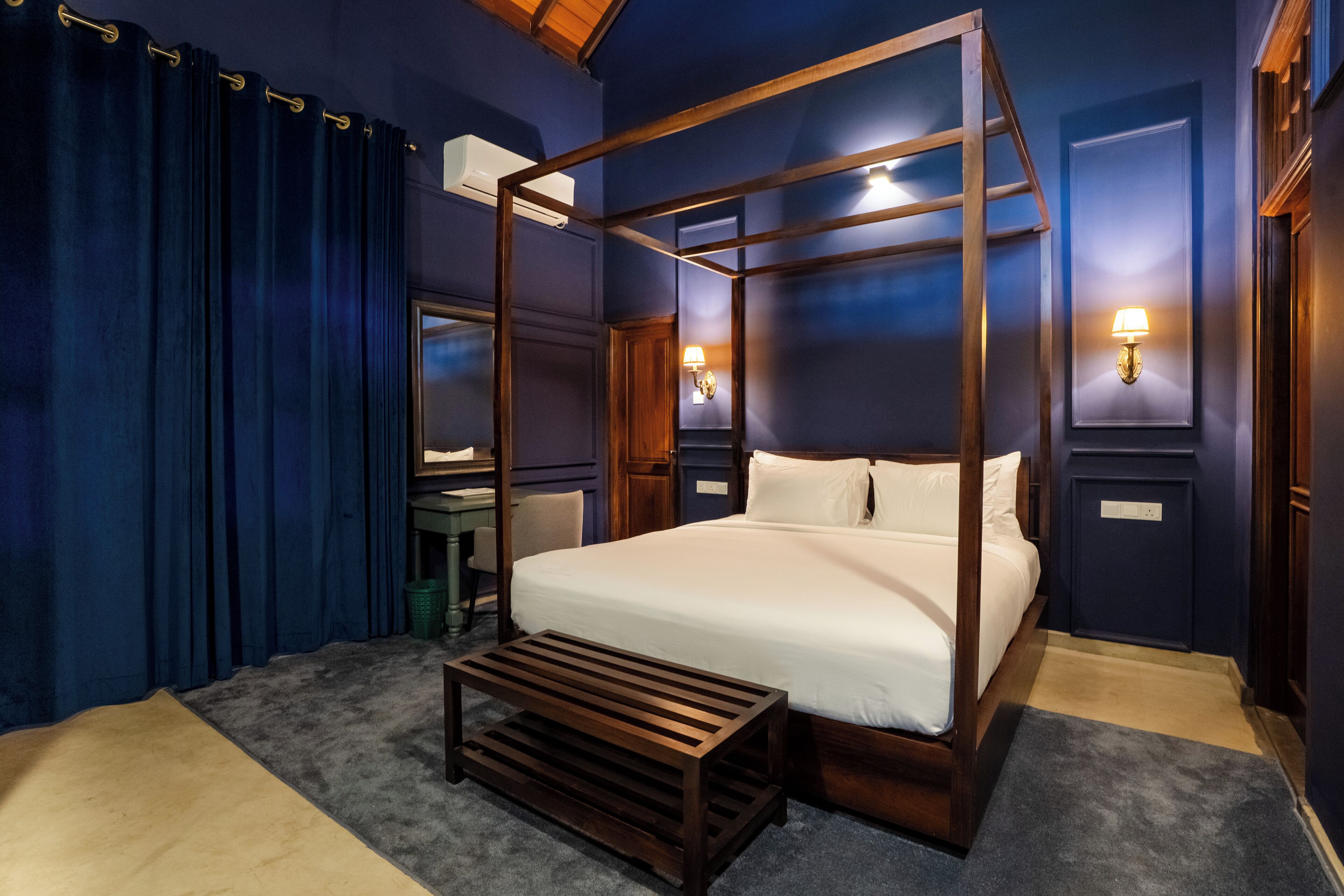 Deluxe tweepersoonskamer, uitzicht op tuin | Een bureau, een laptopwerkplek, gratis wifi