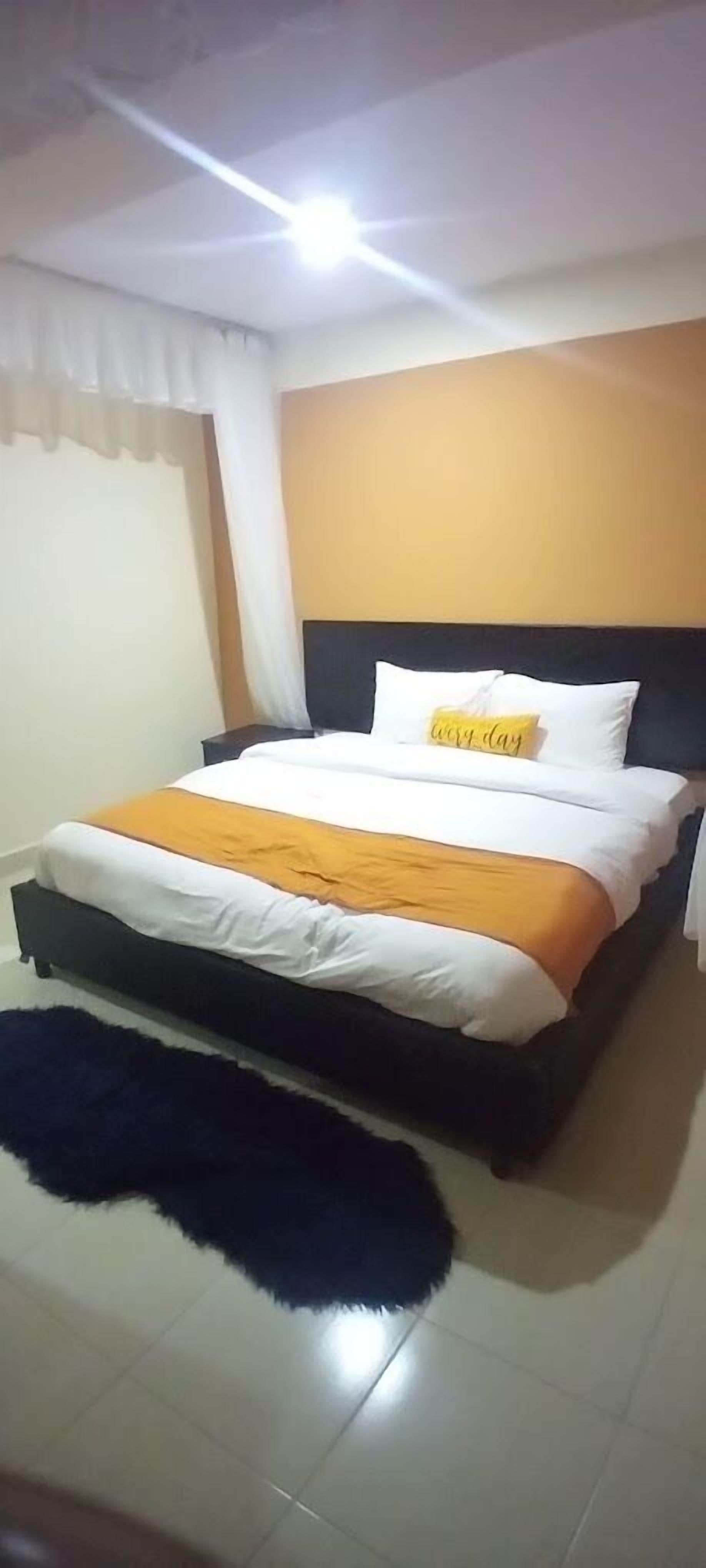 Kamar Double Standar | Wi-Fi gratis dan seprai linen