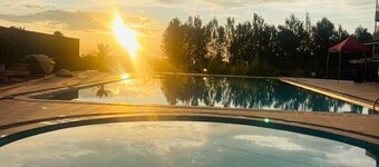 Darrel Paradise Resort