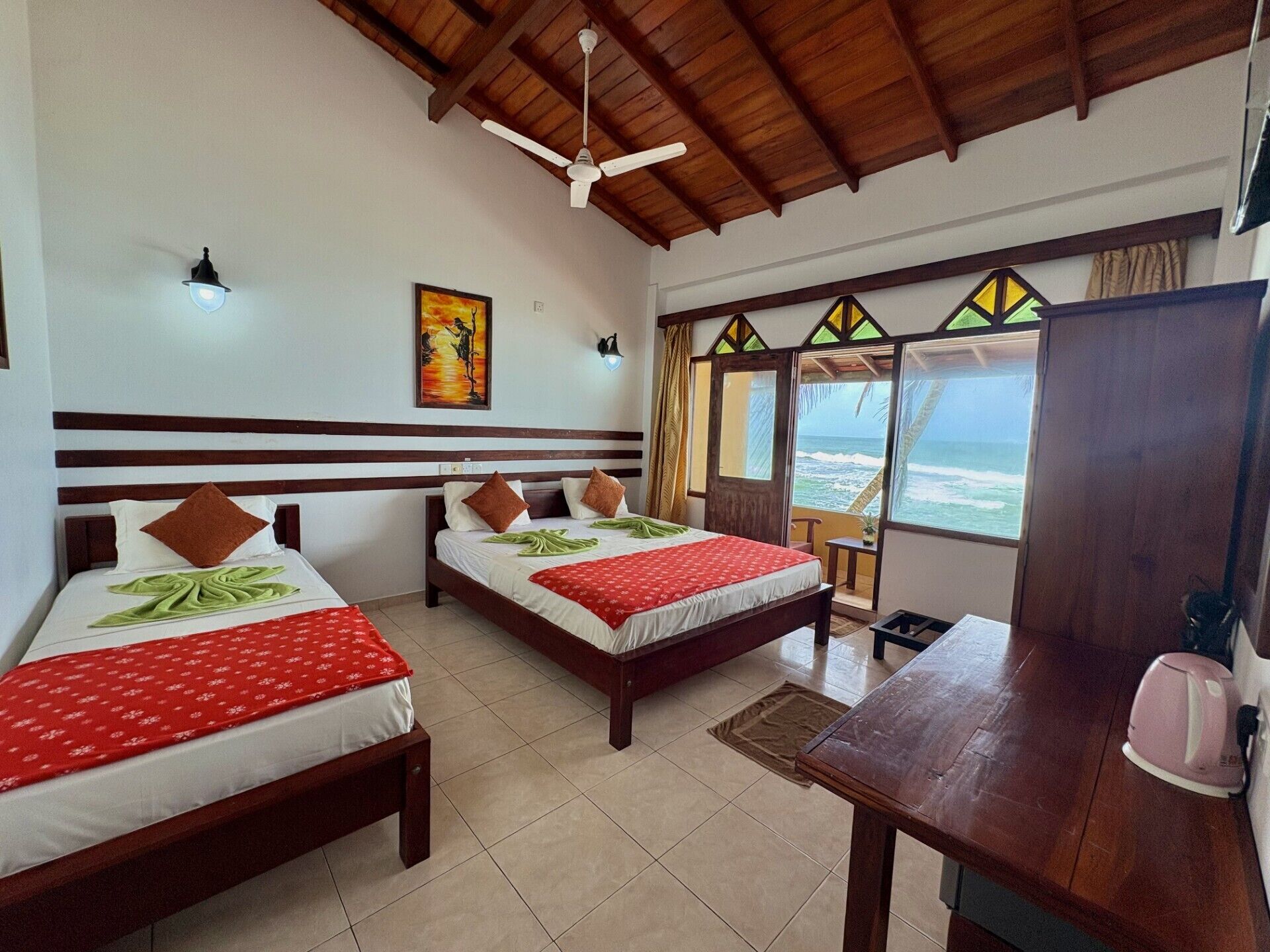 Superior kamer, uitzicht op zee | Een kluis op de kamer, gratis wifi