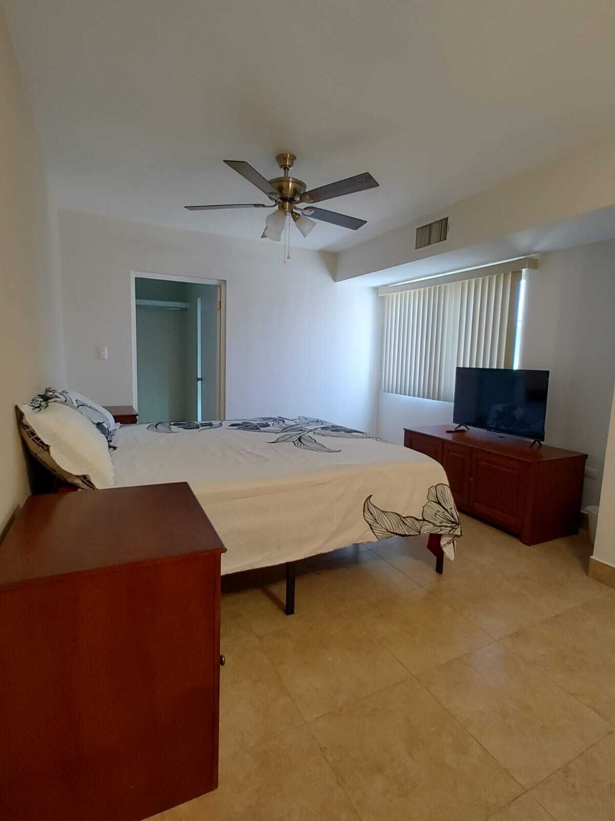 4 chambres, fer et planche à repasser, Wi-Fi, draps fournis