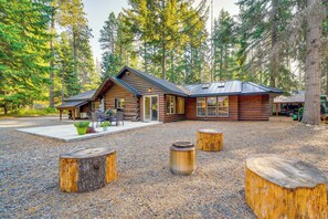 Exterior - Contemporary Log Cabin Near Cle Elum Lake! (Ronald)