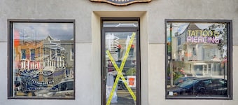 Easy NYC Commute: Guttenberg Getaway Near Parks