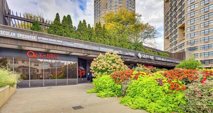 Easy NYC Commute: Guttenberg Getaway Near Parks