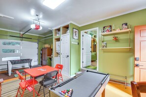 غرفة الألعاب