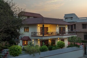 Fachada da propriedade