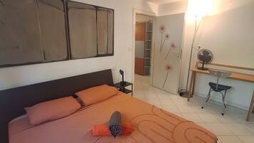 1 chambre, bureau, fer et planche Ă repasser, Wi-Fi gratuit