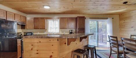 Fridge, microwave, dishwasher, coffee/tea maker