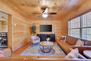 Televisión y oficina