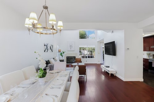 NEW4BR! Spacious house with Amazing backyard, BBQ & Games in superb San Jose