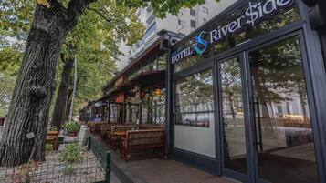 Fachada da propriedade