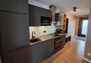 Unclassified image, 4 of 24, button