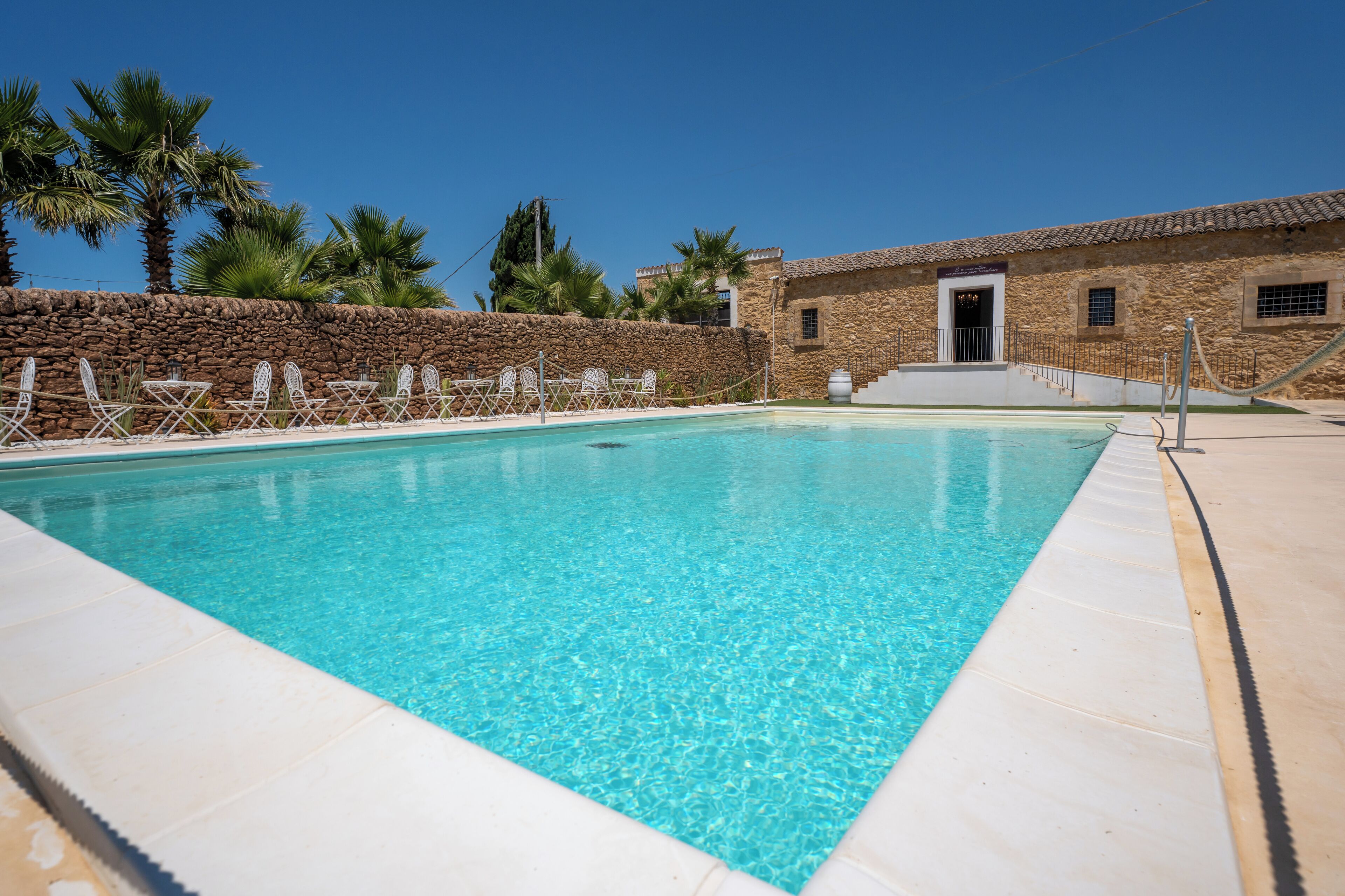 Deluxe Double Room | In-room safe, soundproofing, free WiFi