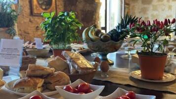 Petit déjeuner buffet compris tous les jours