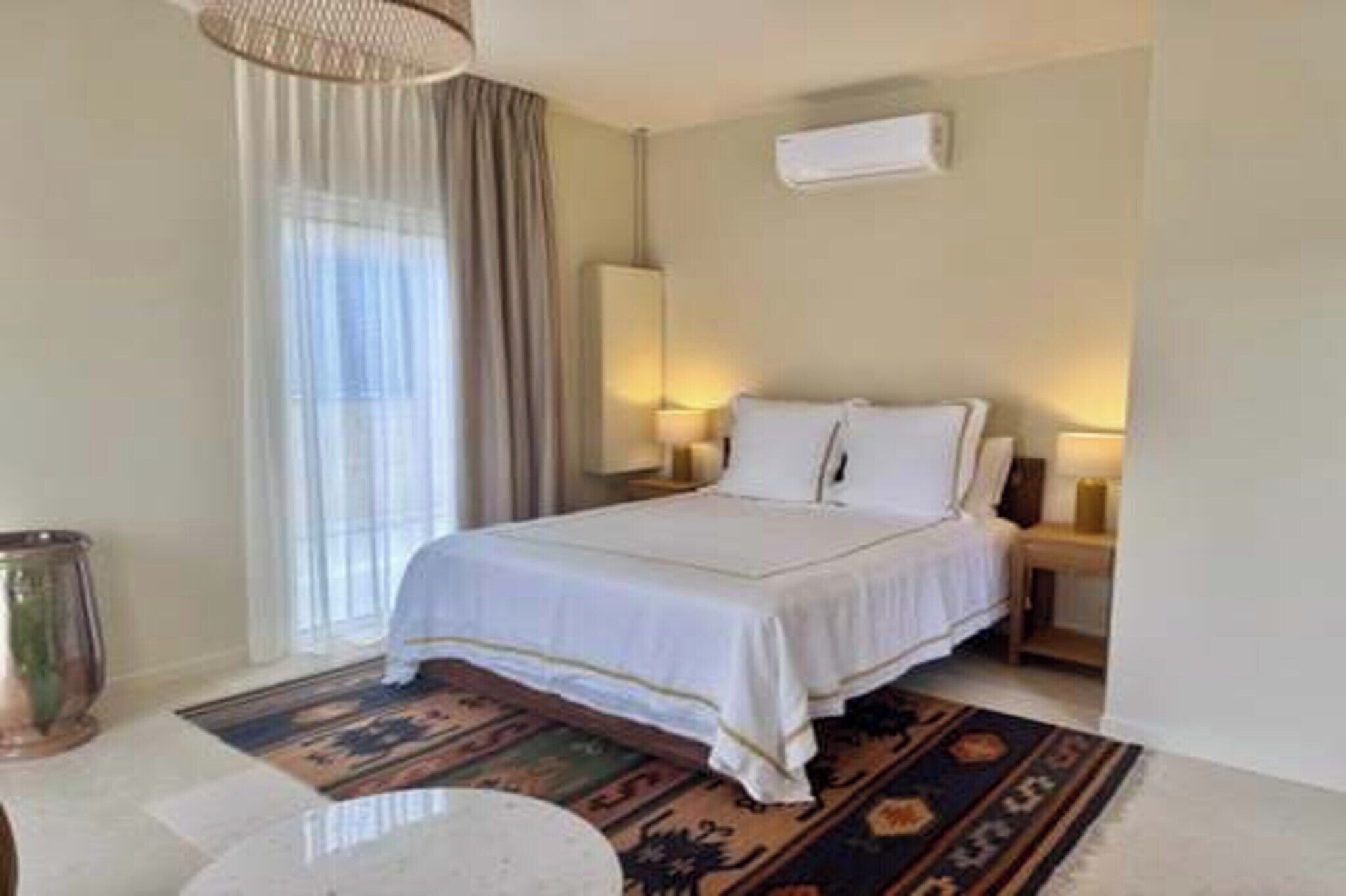 5 chambres, fer et planche à repasser, Wi-Fi gratuit, draps fournis