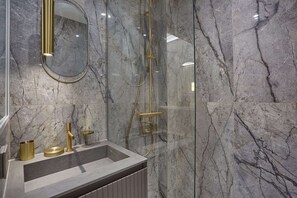 Dusche, Haartrockner