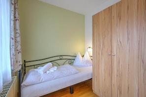 3 chambres, lit parapluie, Wi-Fi gratuit, draps fournis