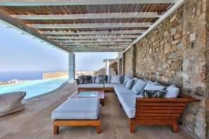 Property grounds - The ultimate luxury escape overlooking Mykonos (Mykonos)