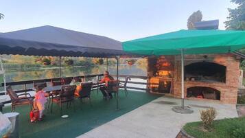 Restauration extérieure