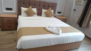 Double or Twin Room, City View | Desk, laptop workspace, free WiFi