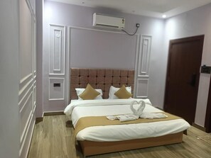 Double or Twin Room, City View | Desk, laptop workspace, free WiFi