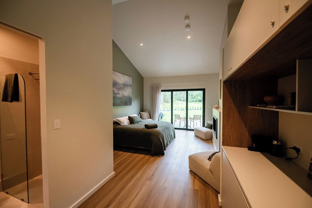 Superior Studio Suite, Balcony, Mountain View