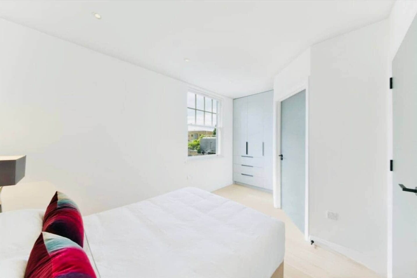 4 sovrum, strykjärn/strykbräda, wi-fi och sängkläder