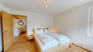 2 chambres, bureau, Wi-Fi gratuit, draps fournis