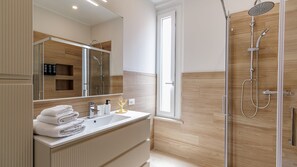 Bathroom - Appartamento Chiara| WiFi Stazione Treni Parking (Modena)
