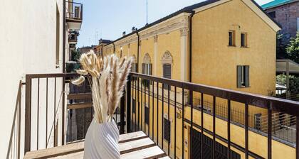 Casa Valentina - 4 guests - WiFi Train Station Parking