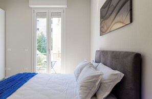 2 makuuhuonetta, silitysrauta/-lauta, Wi-Fi, vuodevaatteet