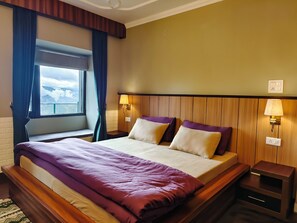 Premium Quadruple Room, Mountain View