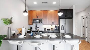 Microwave, oven, stovetop, dishwasher