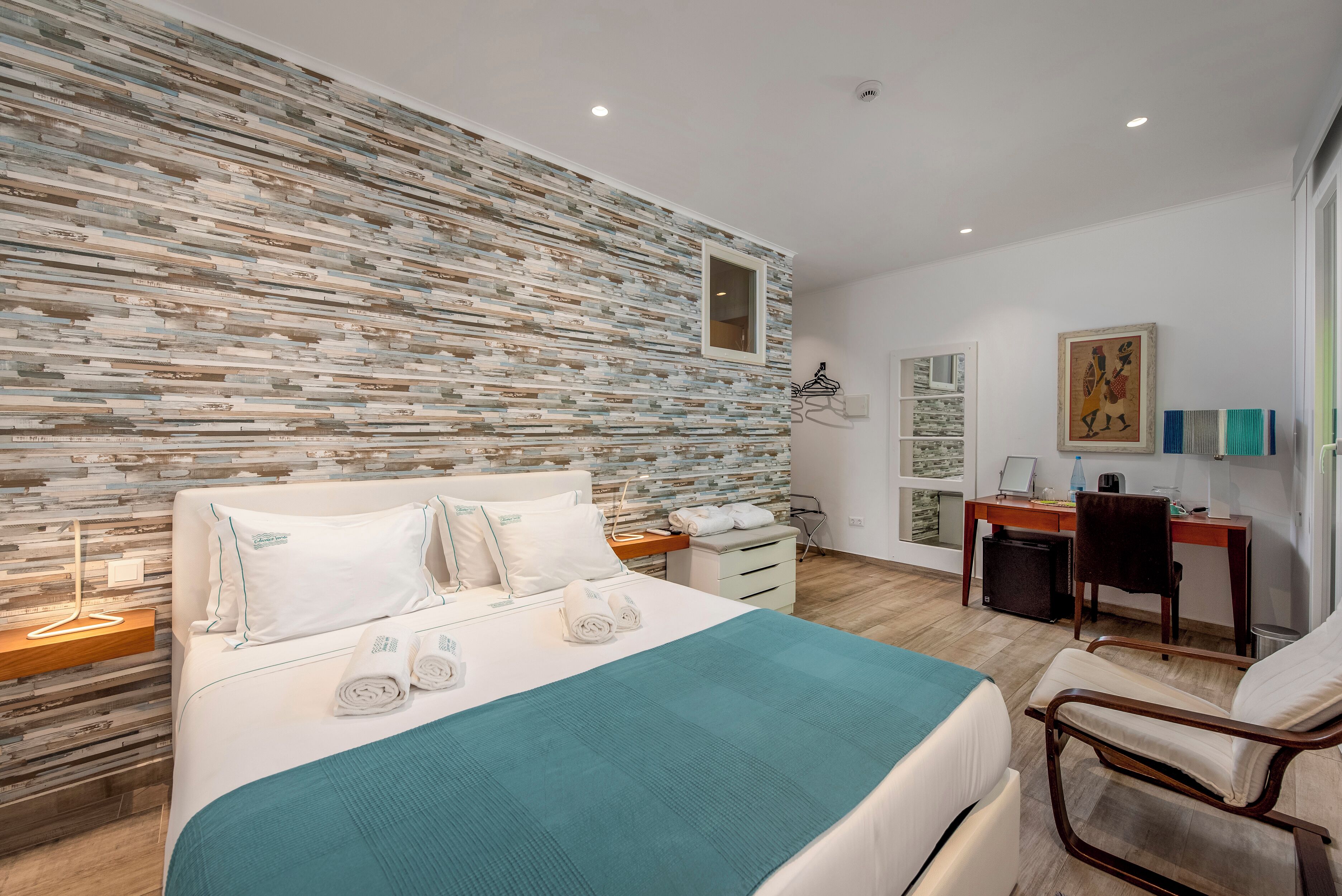 华丽双人房, 1 张大床, 私人浴室, 城市景观 | 客房内保险箱、免费 WiFi、床单