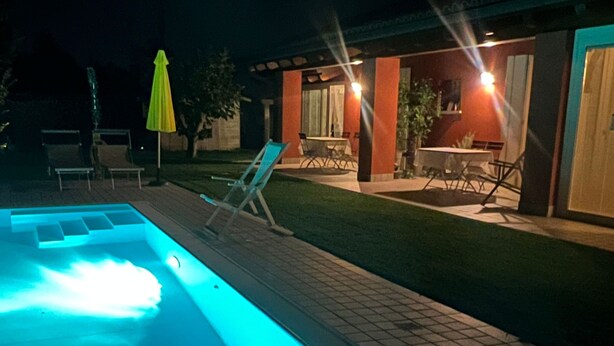 Pool - Studio apartment with kitchen in one room (Tezze sul Brenta)