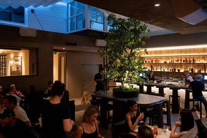 Bar (en la propiedad)