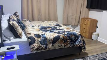 Fer et planche Ă  repasser, Wi-Fi, draps fournis