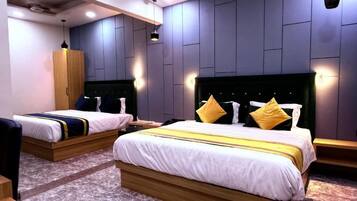 Soundproofing, iron/ironing board, free WiFi