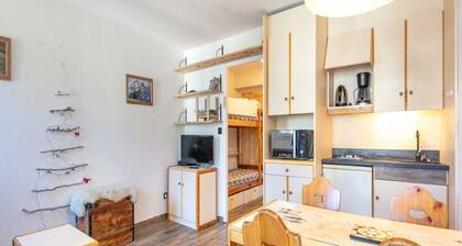 Cosy Mountain Retreat for 4 Guests