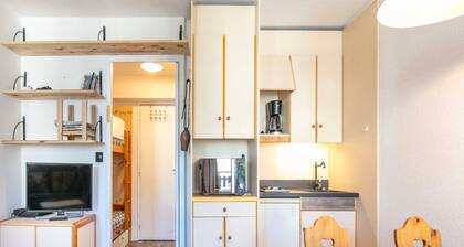 Cosy Mountain Retreat for 4 Guests
