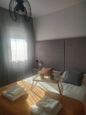 Apartment, 2 Bedrooms, Accessible, Balcony