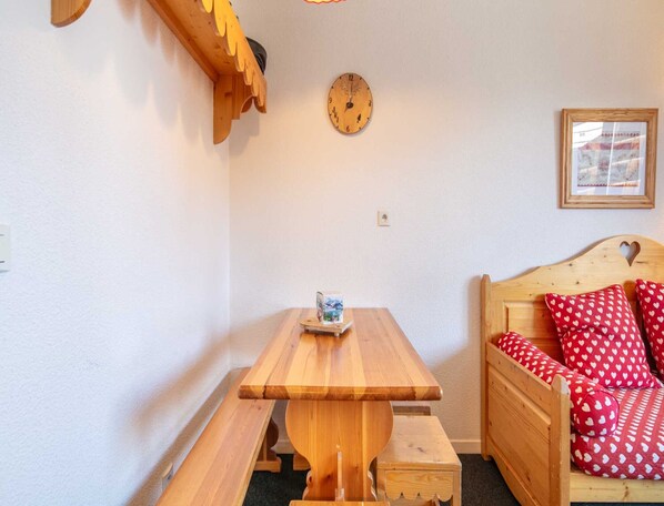 Dining - Apartment for 4 Person in Risoul (Risoul)