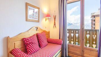 Apartment | Living room