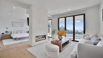 Vila superluxo, várias camas, acesso à piscina, vista para a montanha (Villa Solea) | 4 quartos, individualmente decorados, individualmente mobiliados