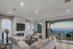 Luxury Villa, Multiple Beds, Pool Access, Mountain View (Villa Solea) | Living area