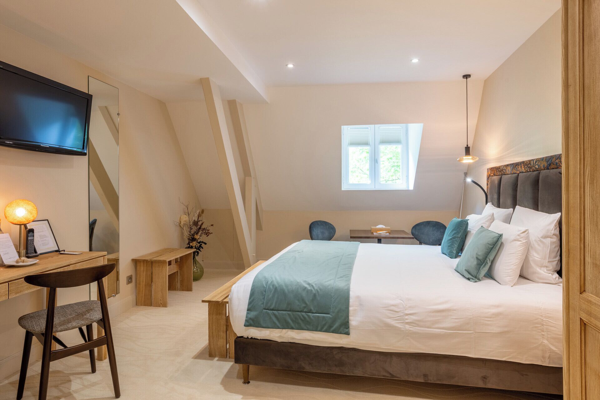 Kamar Double | Brankas, tirai kedap cahaya, setrika/meja setrika, dan Wi-Fi gratis