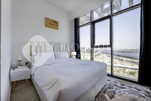 Apartamento, 1 quarto, sacada, vista para a cidade | Ferros/tábuas de passar roupa, Wi-Fi de cortesia